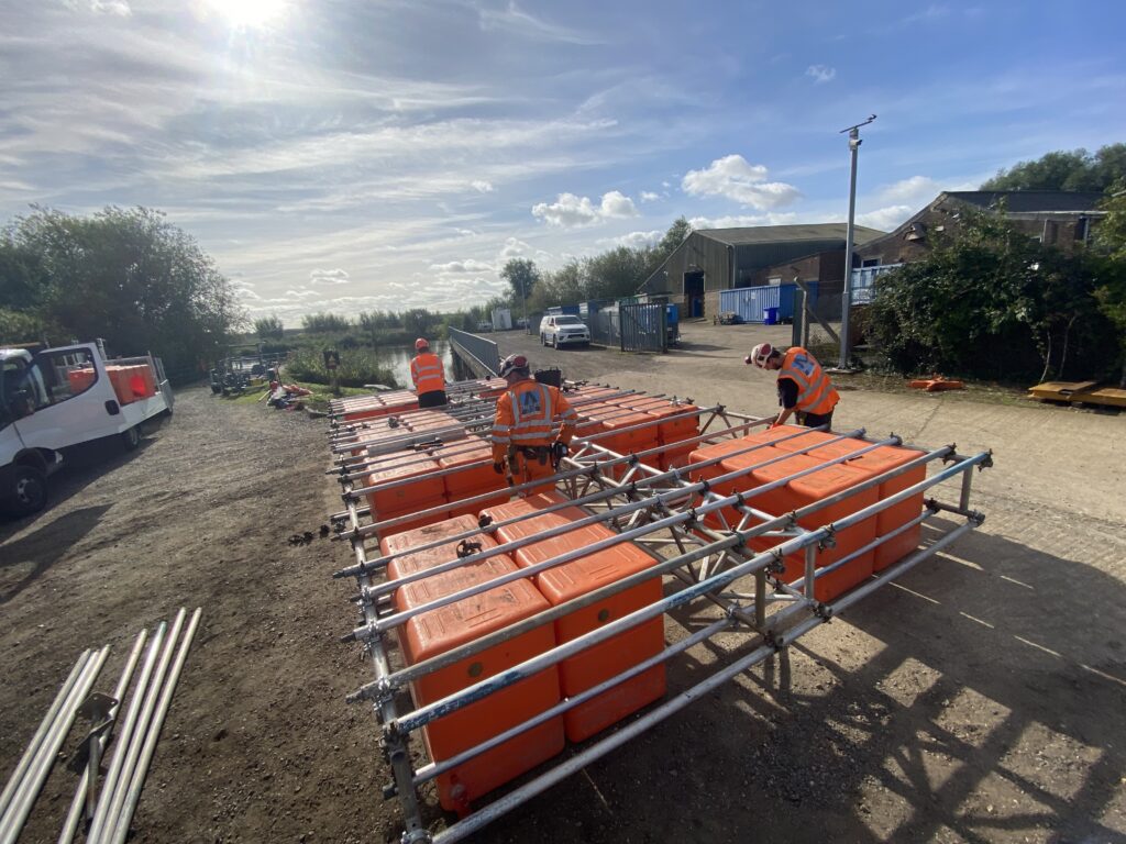 8x3m pontoon being built